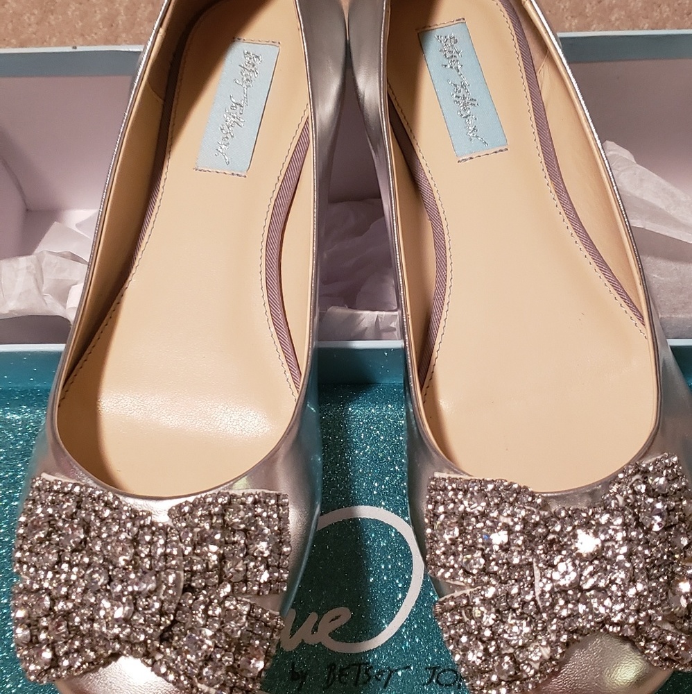 Betsy Johnson ballet flats